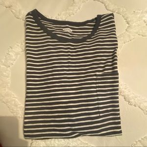 Old Navy Short Sleeve Pocket Top